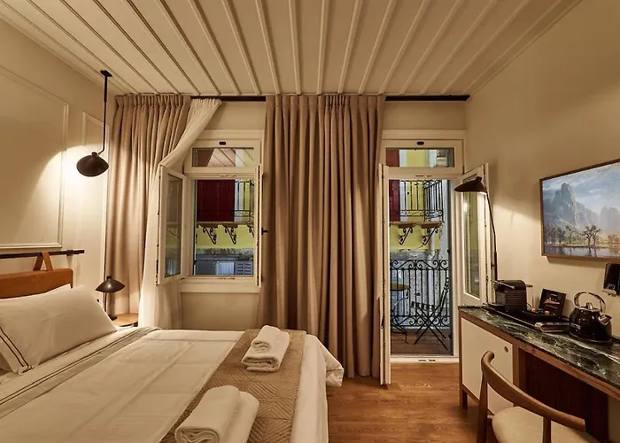 Hotell Regno Di Morea 4*